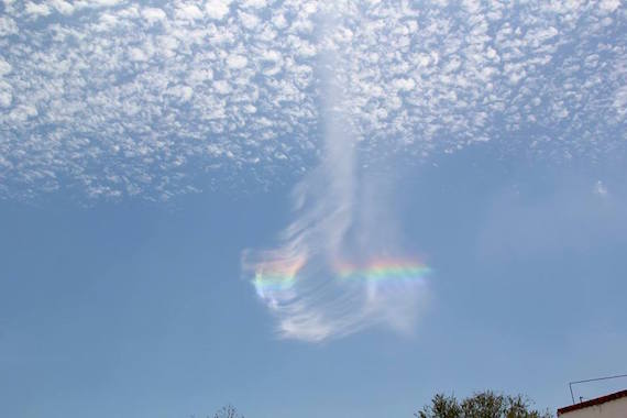 mysterious-iridescent-cloud1