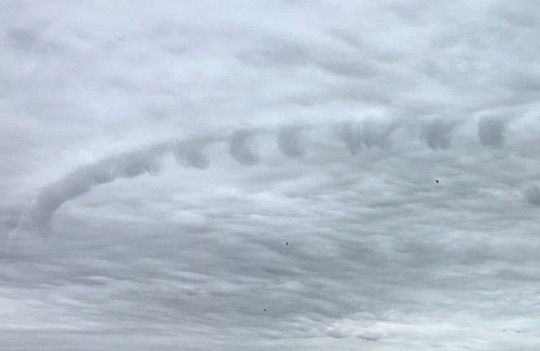 ufo-clouds-02