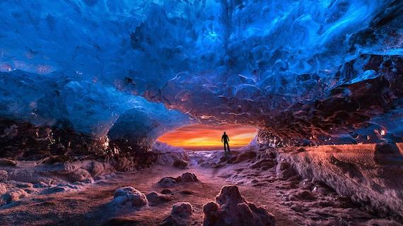 これはsf映画のワンシーンではなく アイスランドのヴァトナヨークトル氷河で撮影された非現実的な現実 地球の記録 アース カタストロフ レビュー